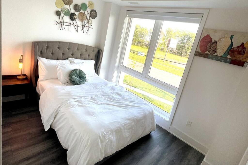 Exquisite, Bright & Modern Condo. Niagara Falls Exterior foto